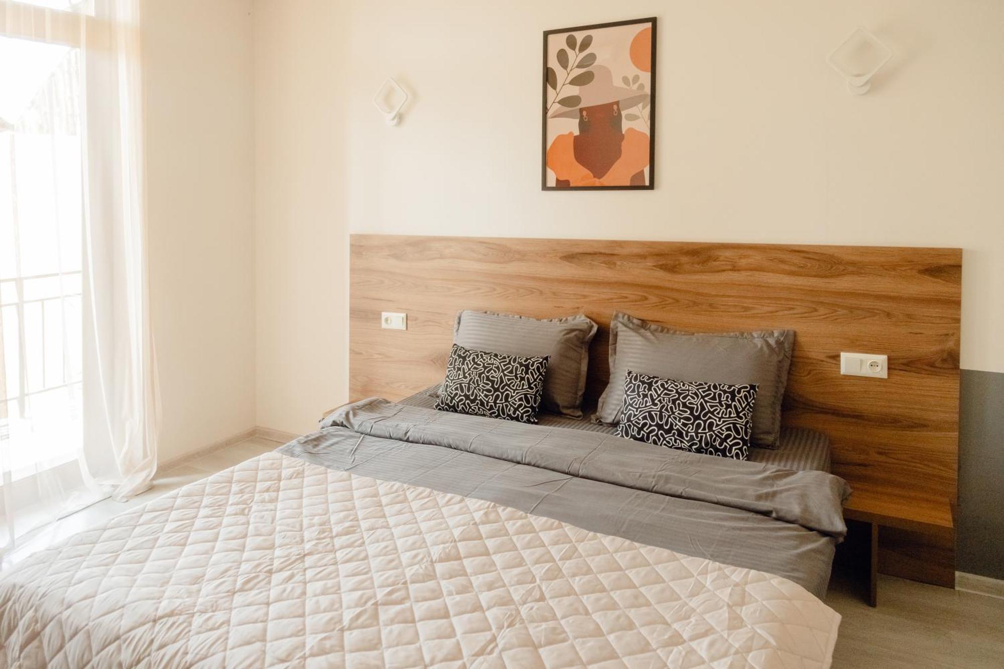 Hotel Graf T Тбилиси Екстериор снимка
