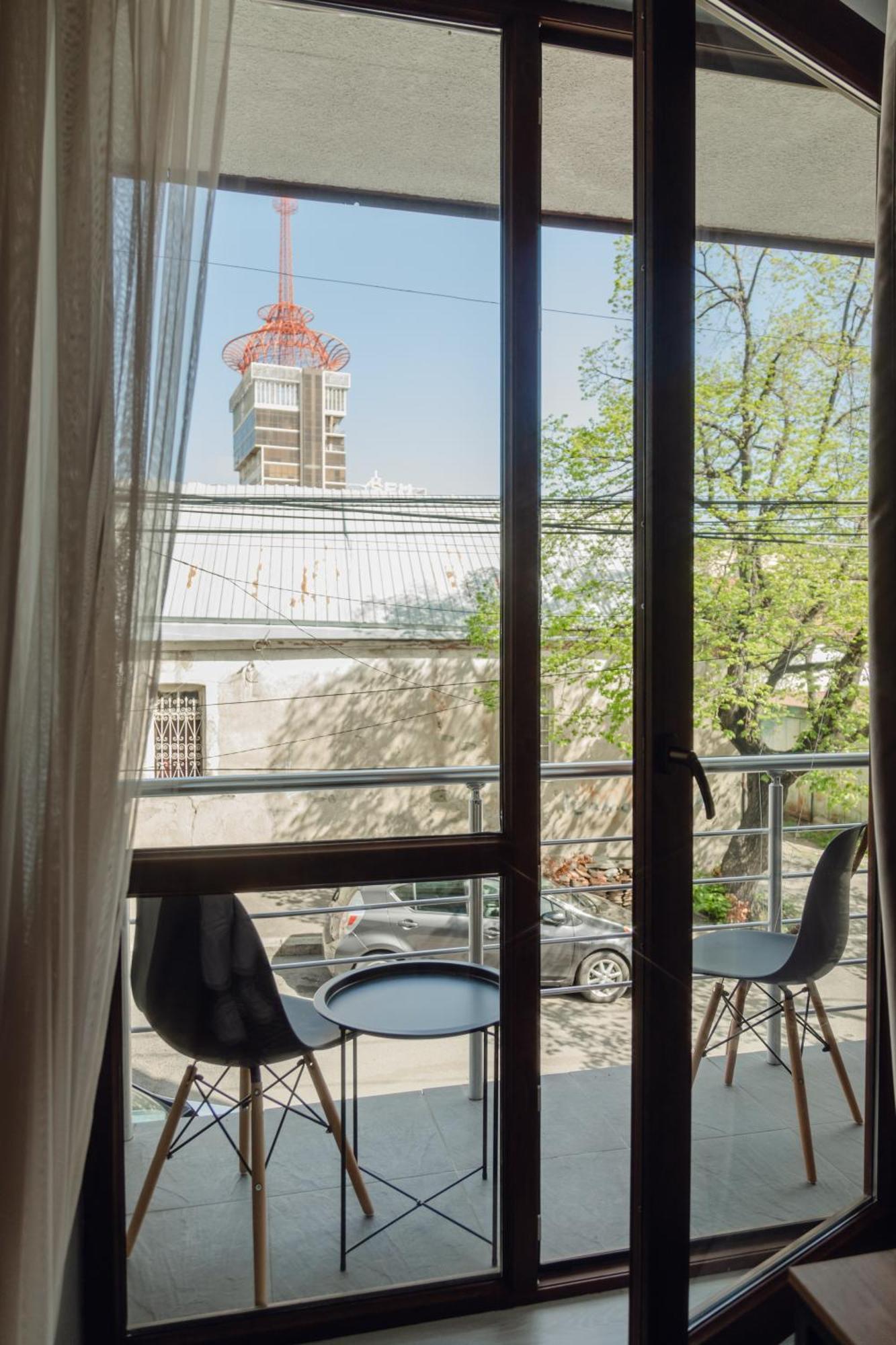 Hotel Graf T Тбилиси Екстериор снимка