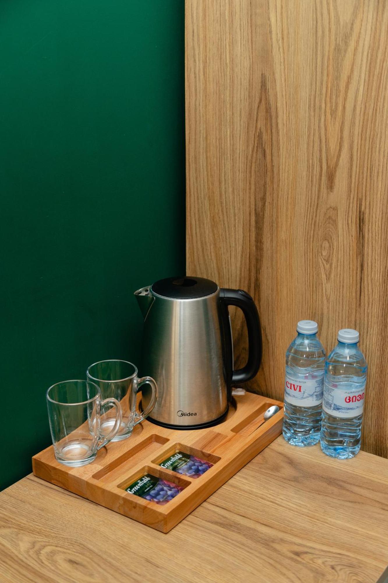 Hotel Graf T Тбилиси Екстериор снимка