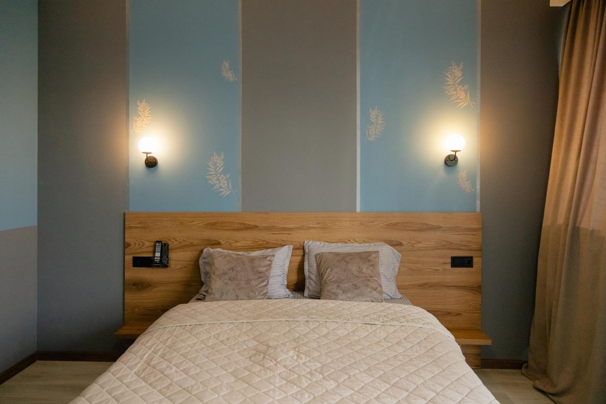 Hotel Graf T Тбилиси Екстериор снимка