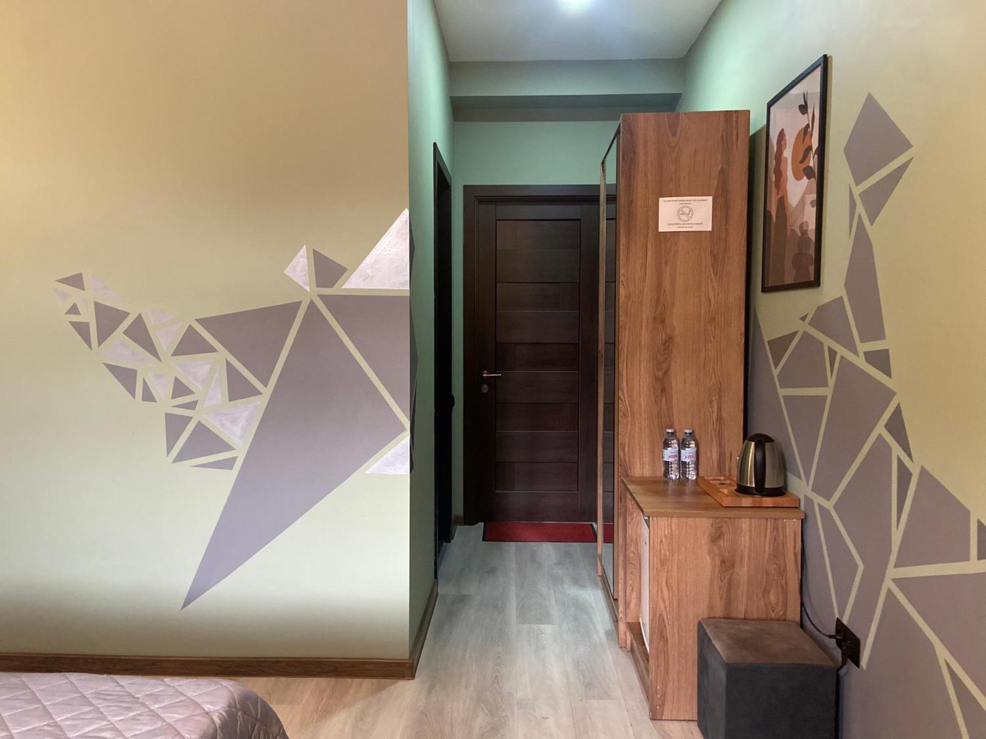 Hotel Graf T Тбилиси Екстериор снимка